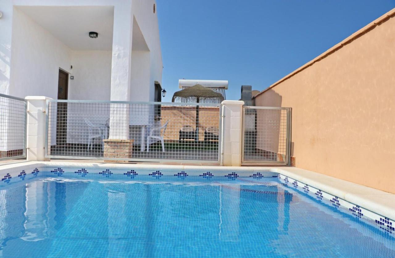 Chalet Peñuelas con piscina privada Conil De La Frontera Exterior foto